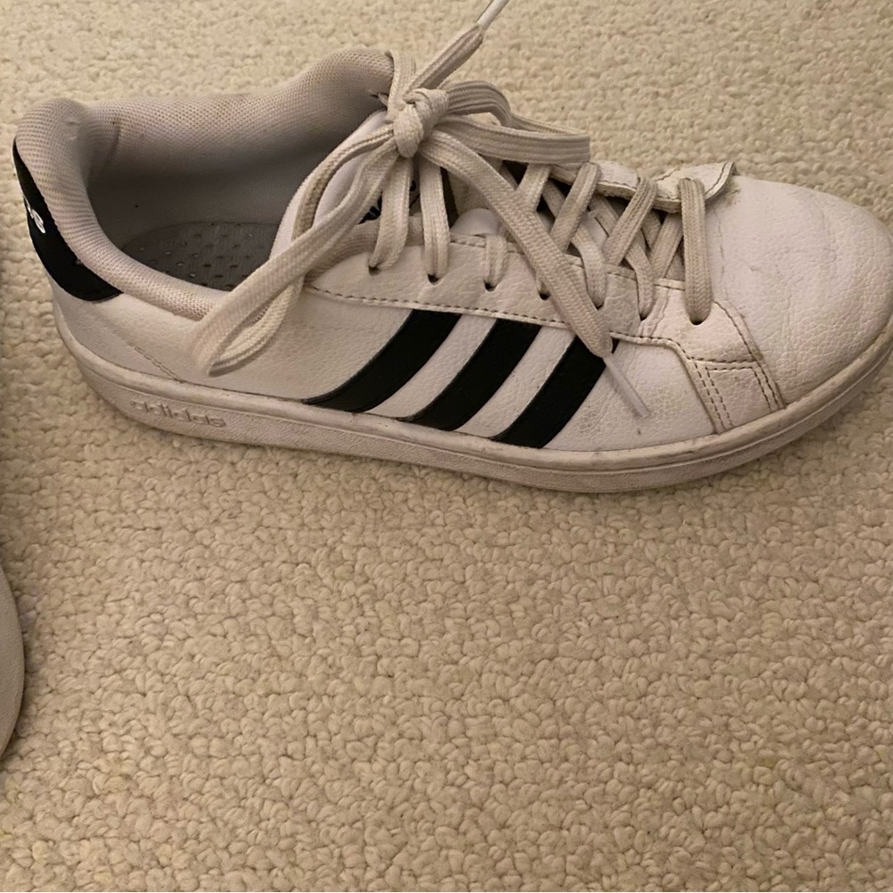 Adidas Grand Court Sneaker
